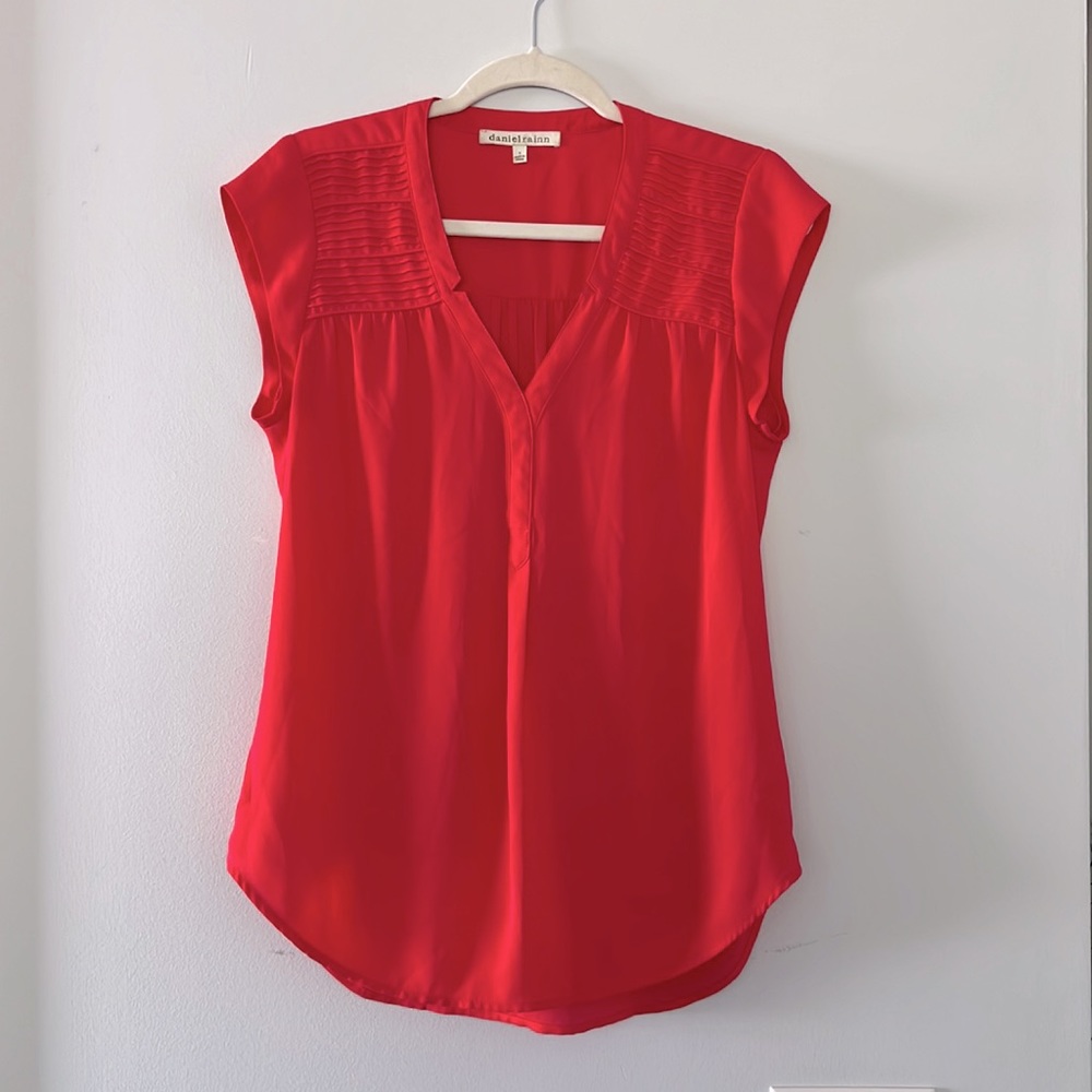 Daniel Rainn Flowy Dress Top